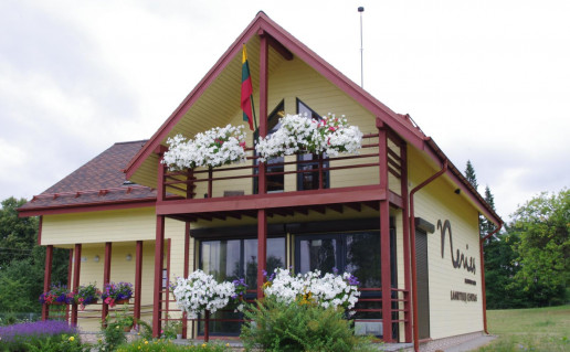 16+Neries regioninio parko Lankytojų centras.jpg